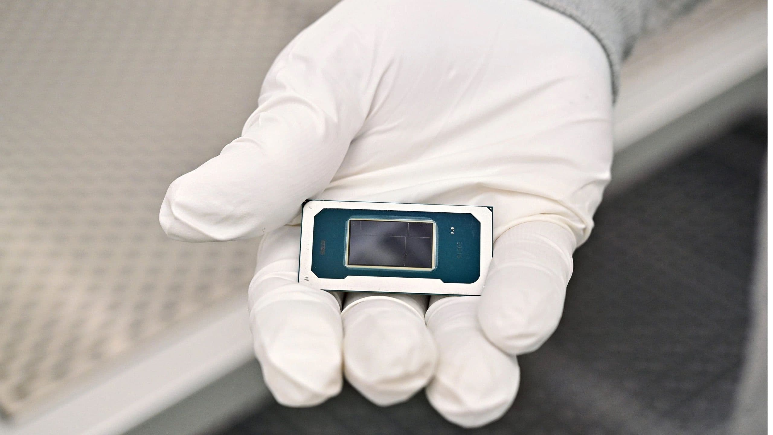 Intel Prepares to Unveil New Low-Power Mobile Chips